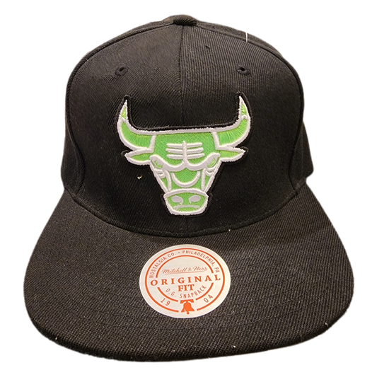 Mitchell and Ness - "Green Bulls Hat"