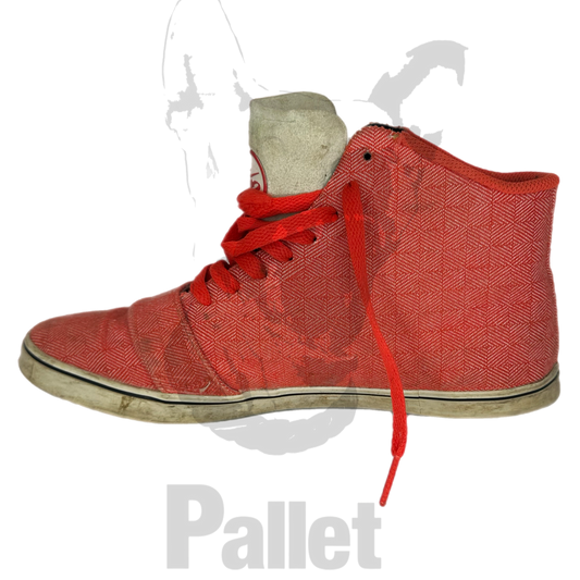 Nike - "6.0 Women's Shoe Red" - Size 9.5